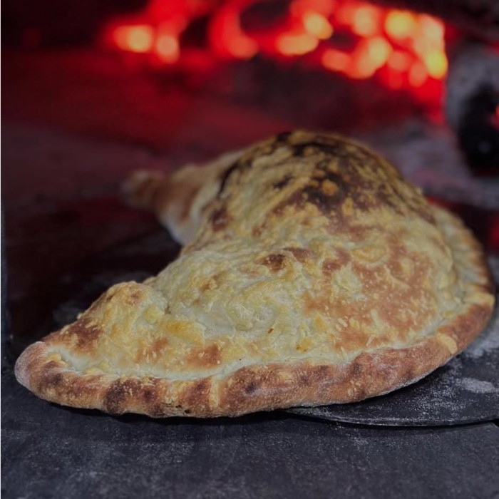 CALZONE À MODA